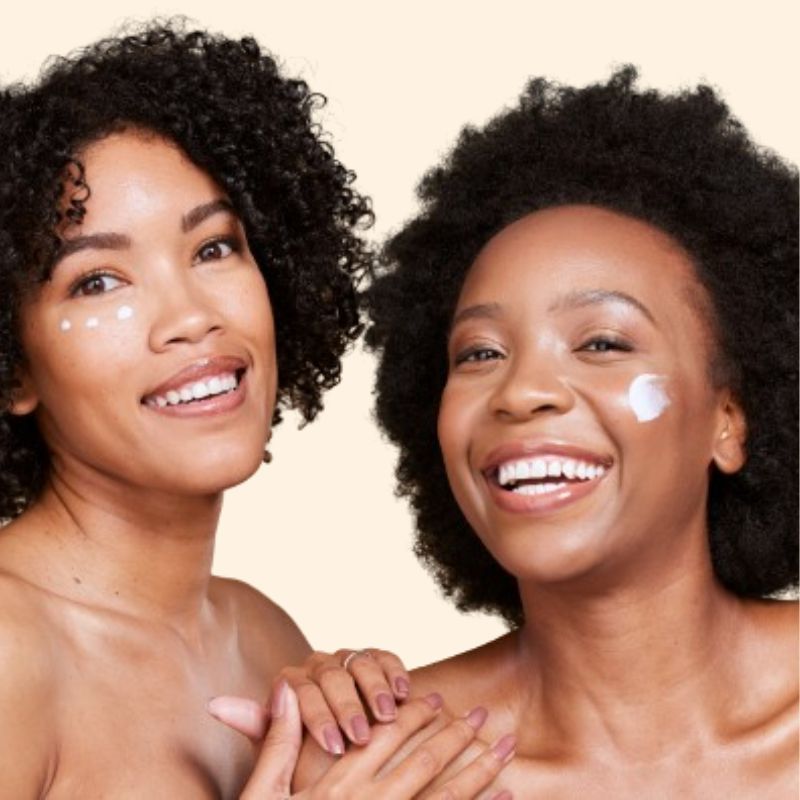 Comment construire une routine visage adaptée aux peaux noires et métissées ?